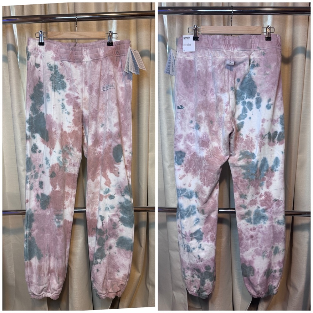 Nike Tie dyed oversized sweatpants (New) - Picture 4 of 10